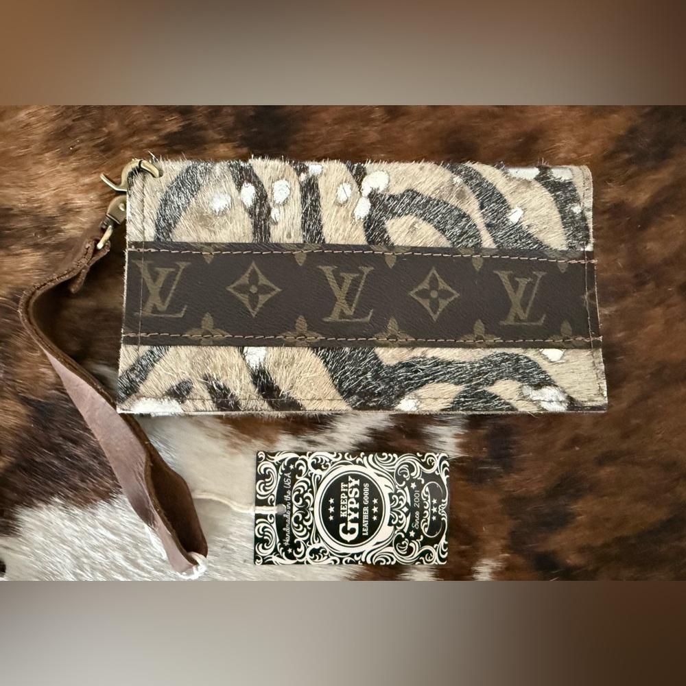 Keep It Gypsy Zebra Hair on Hide Genuine Design Patch Leather Wristlet Clutch